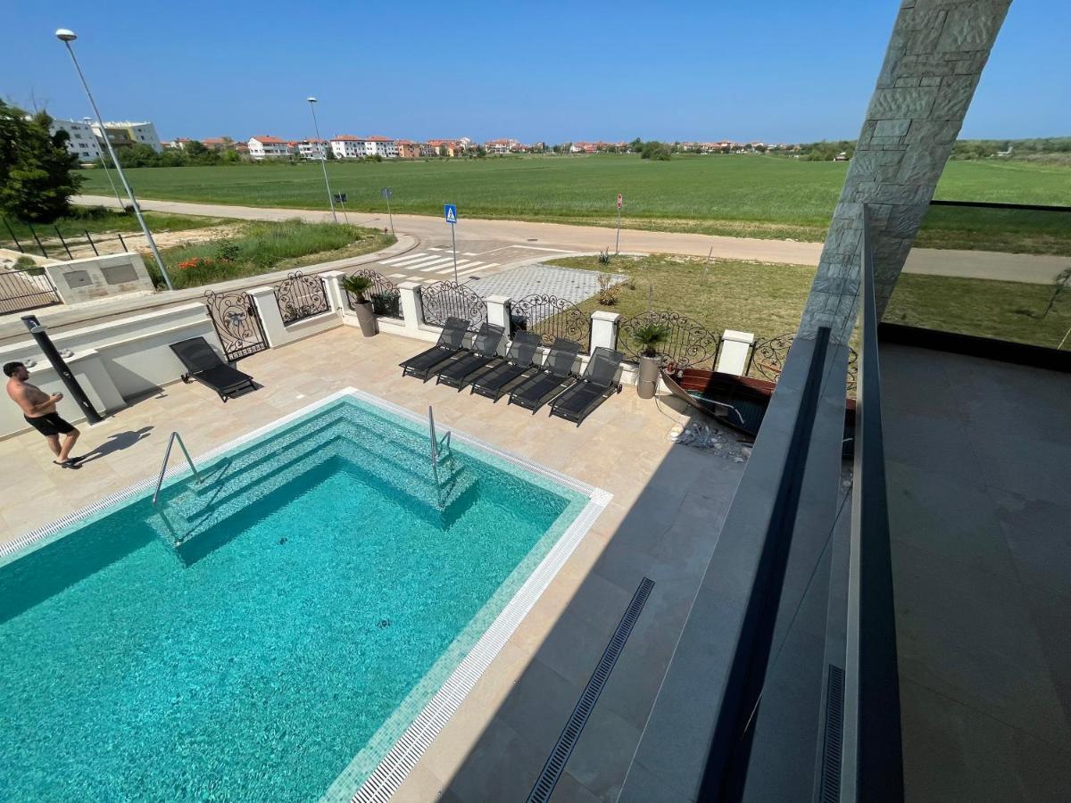 Vila Softic Azra Умаг Экстерьер фото